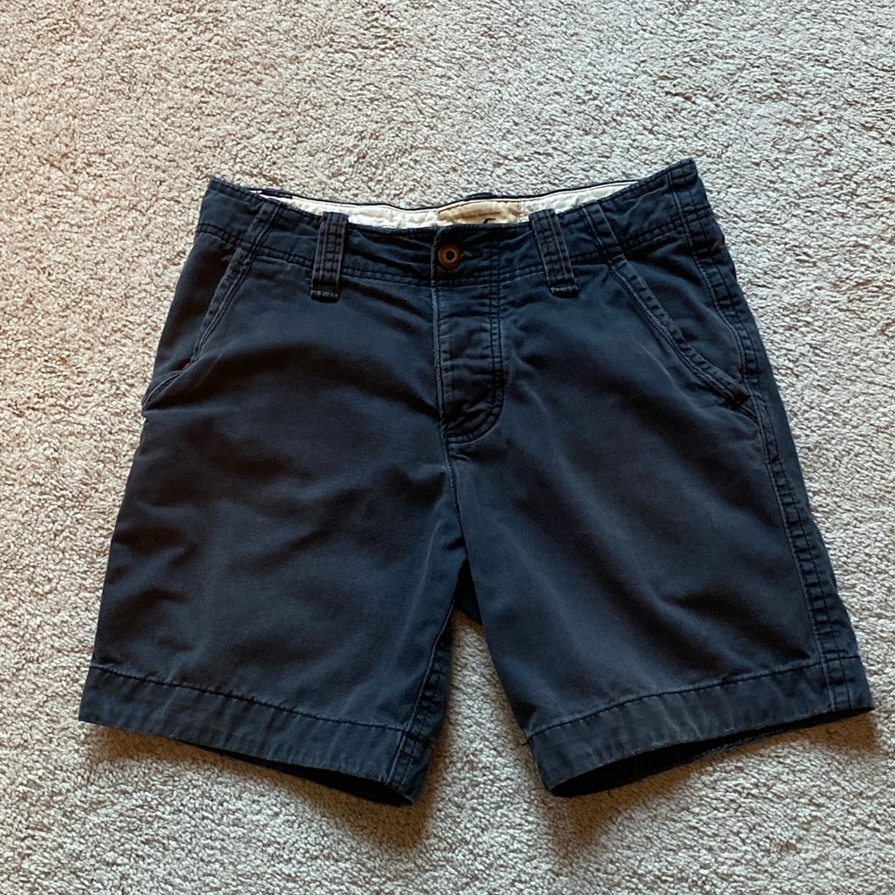Hollister Size 28 Shorts 6"